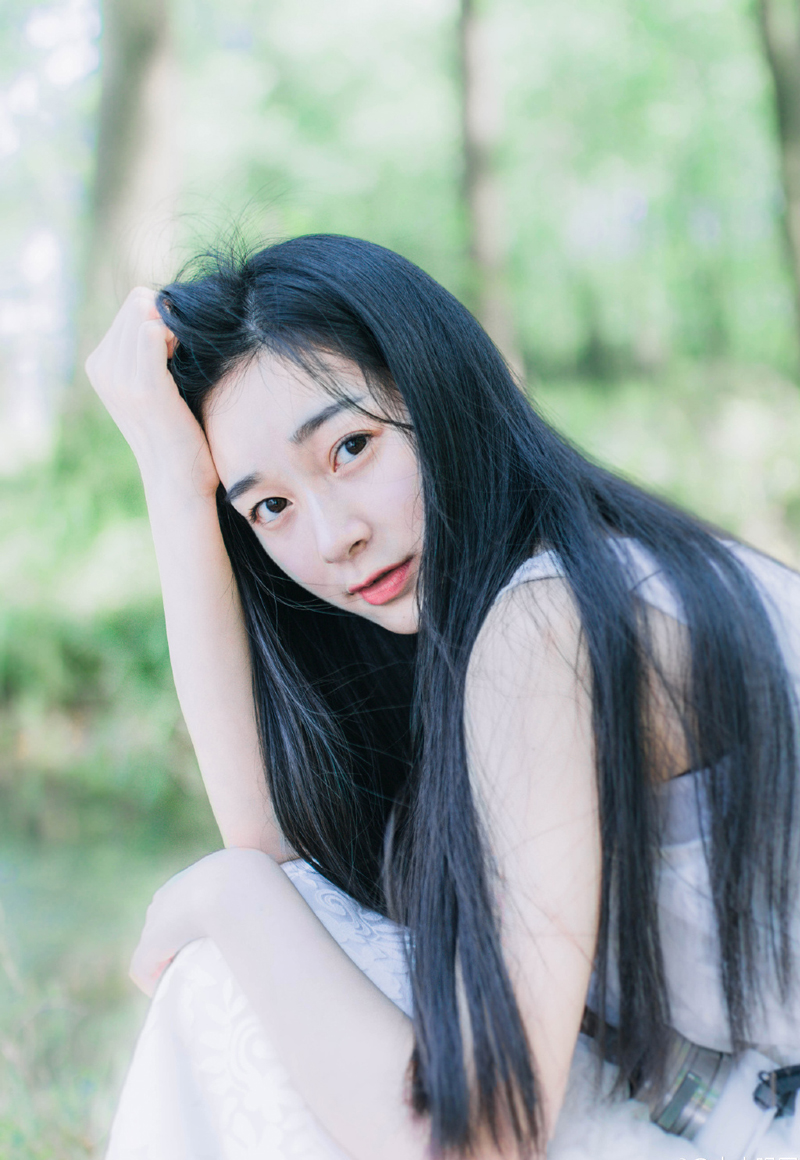 江东，柴桑大营，一队江东将士正在江边巡逻，虽然周瑜不在，但柴桑大营在吕蒙的主持下，依旧井井有条。